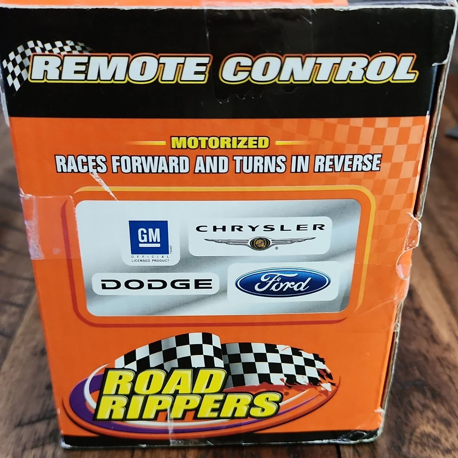 Limited Edition 2005 Road Rippers Chevrolet SSR Yellow Remote Control Car - Image 6