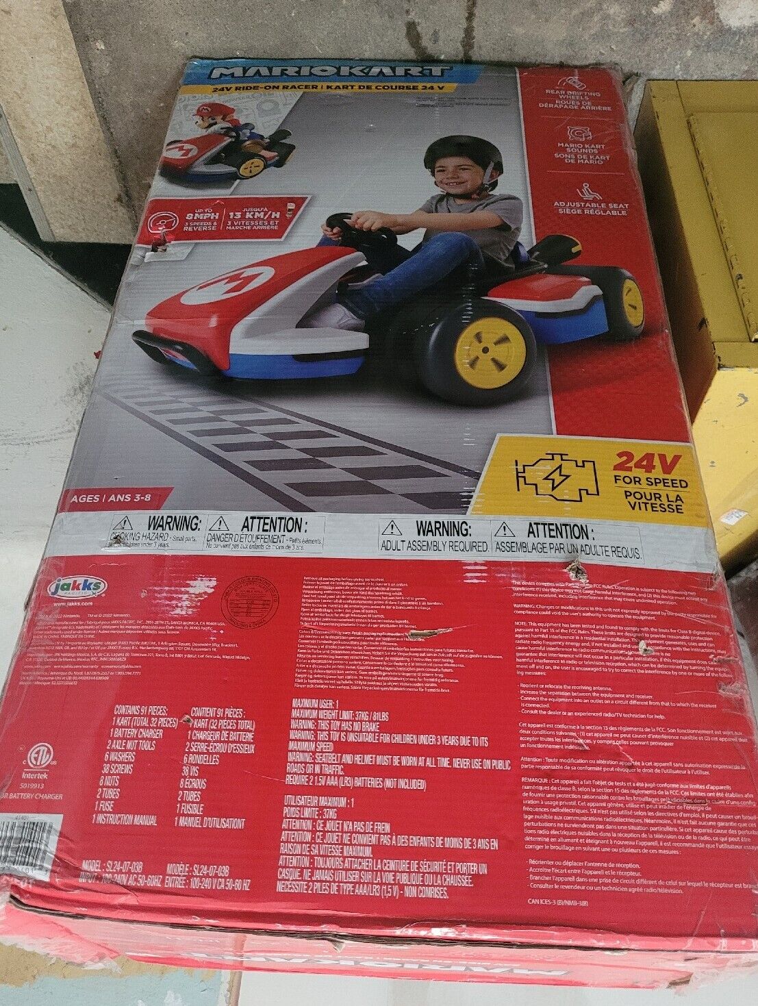 Nintendo Super Mario Kart 24V Battery Powered 3 Speed Ride-On Racer with a Top Speed of 8 MPH - Image 3