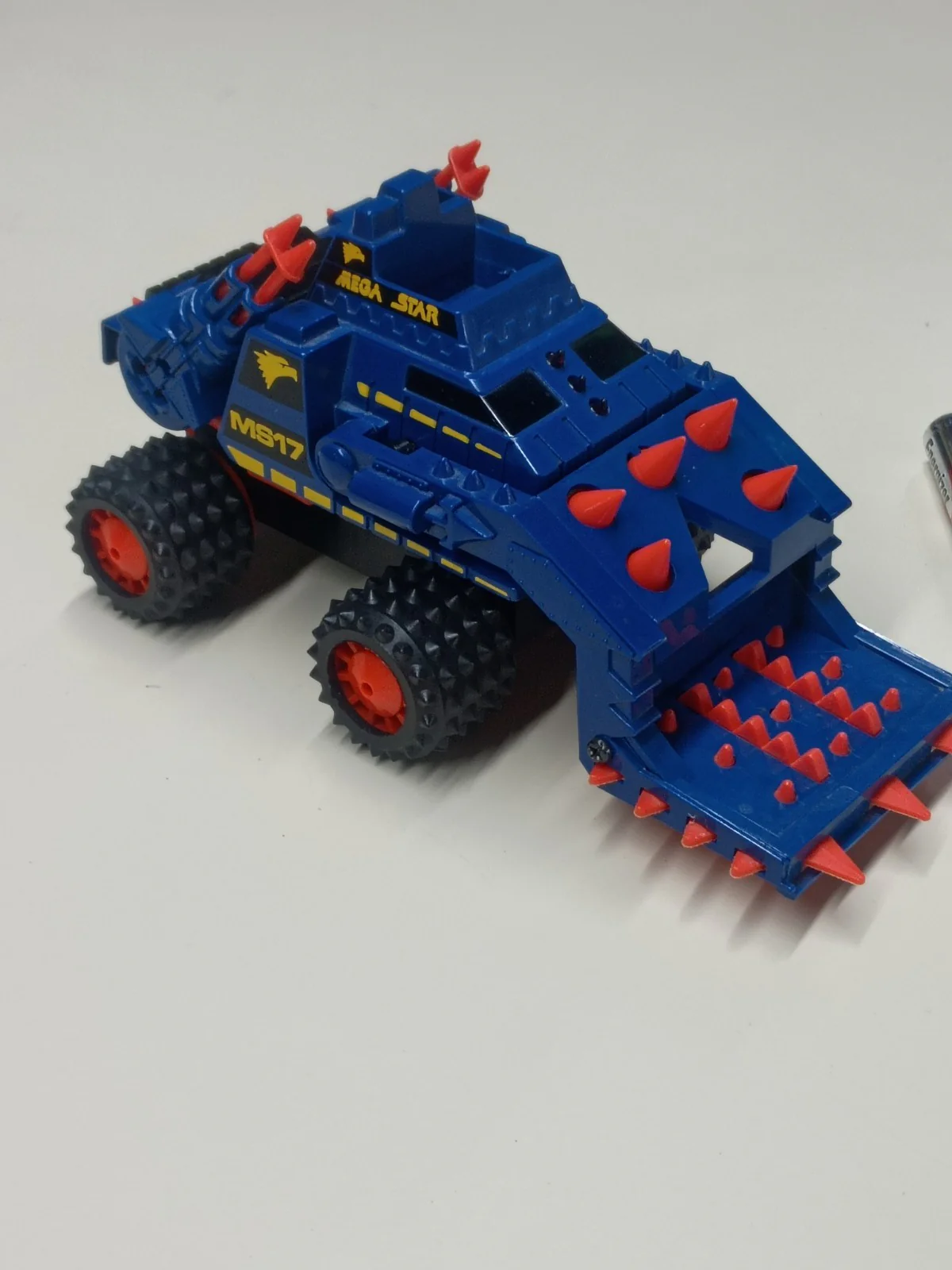Stomper Schaper Mega Star Future Force MS17 with Motion and Illumination