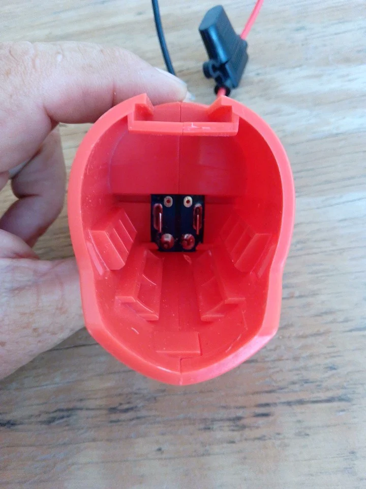 Power Wheels 12V Adapter for Milwaukee Batteries - Image 2