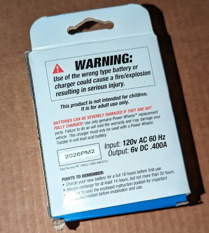 Power Wheels Toddler 6-Volt Blue Ride-On with Charger New in Box - Image 3