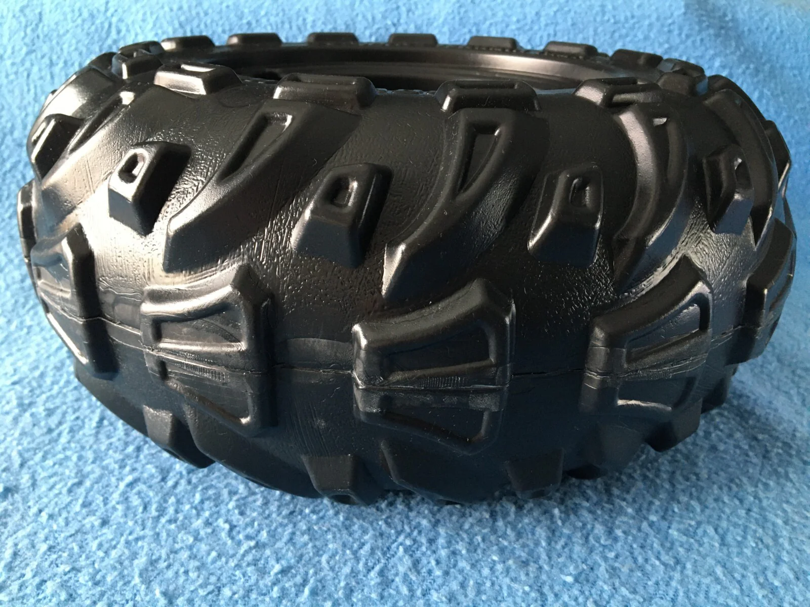 Power Wheels Terrain Traction Right Tire J8472 Q801-02 - Image 6