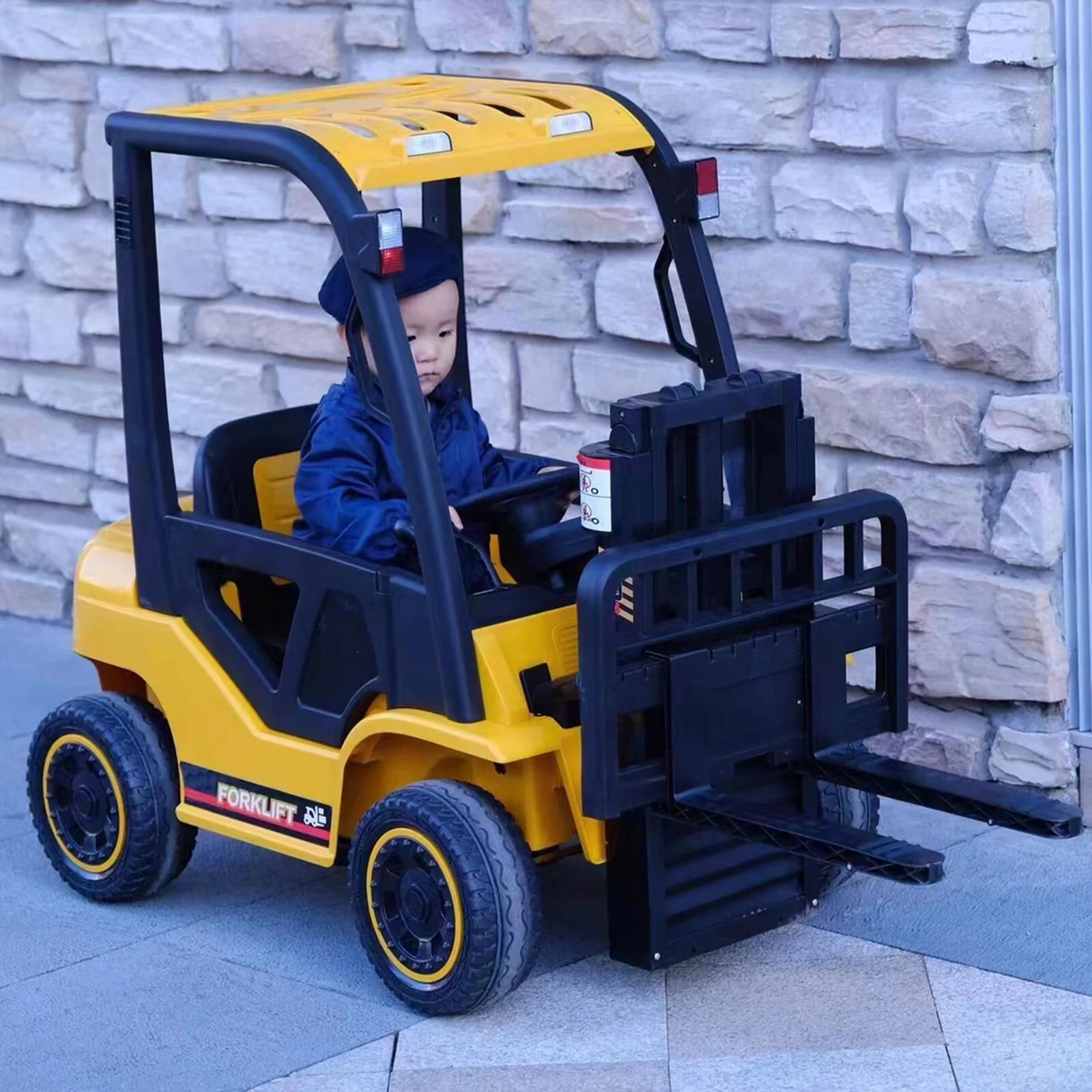 Rev up the Fun with Our Electric Ride-On Car for Kids - 3 Speeds, Perfect Gift! - Image 3