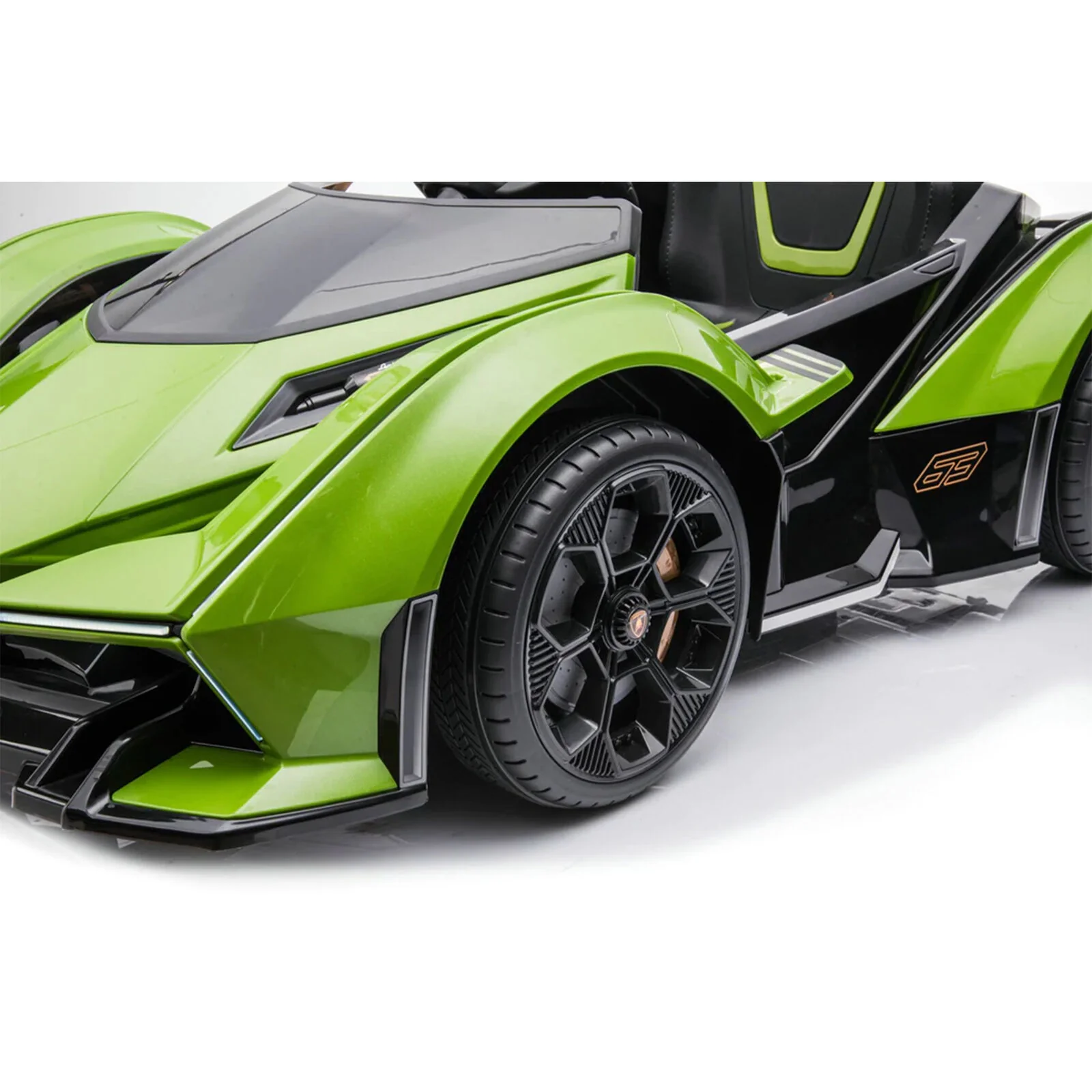 Rev Up Your Child's Playtime with the Lamborghini Gran Turismo V12 Vision Battery-Powered Ride-On Toy (Open Box) - Image 4