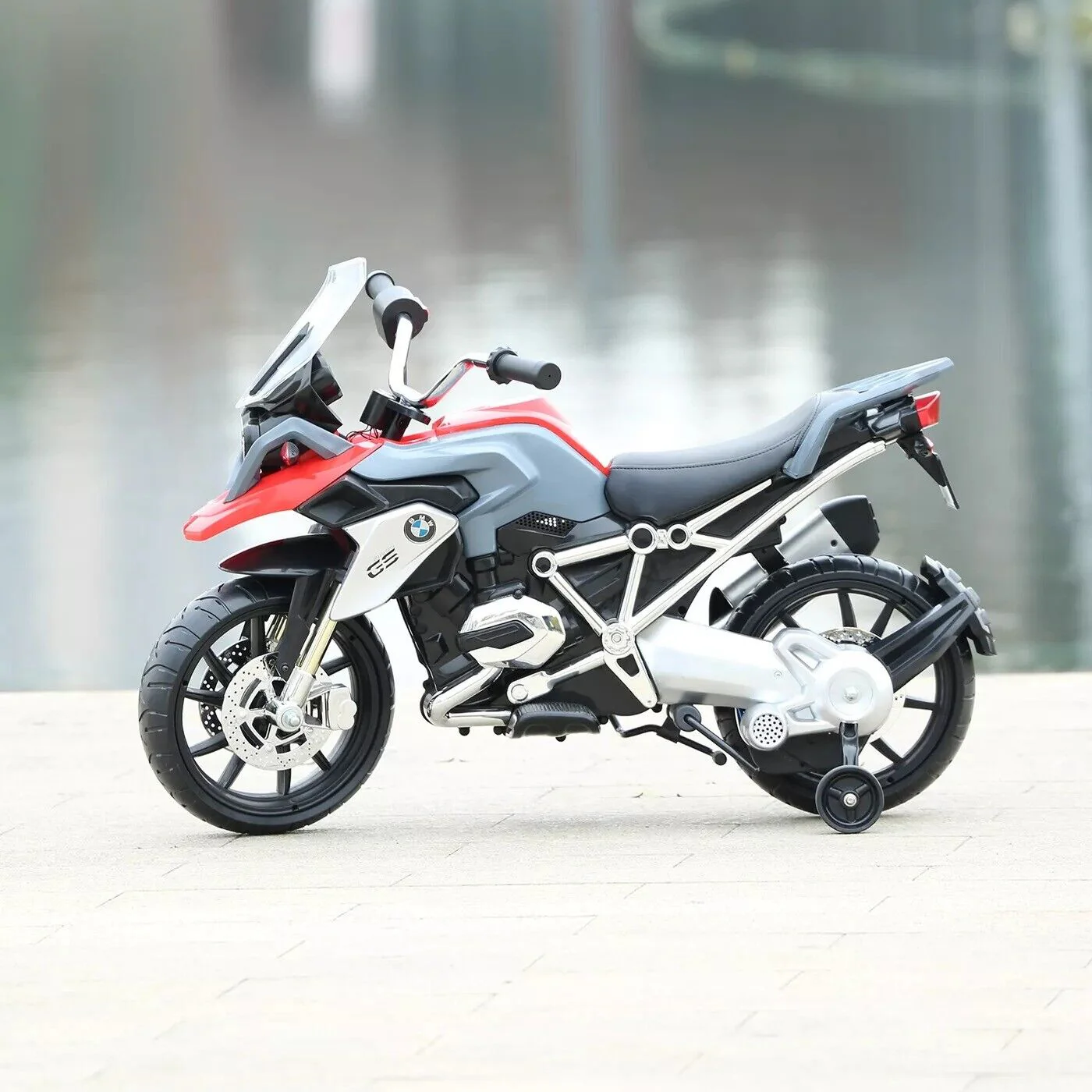 Rev Up Your Ride with the Rollplay BMW 6V Motorcycle in Red/Gray - Image 7