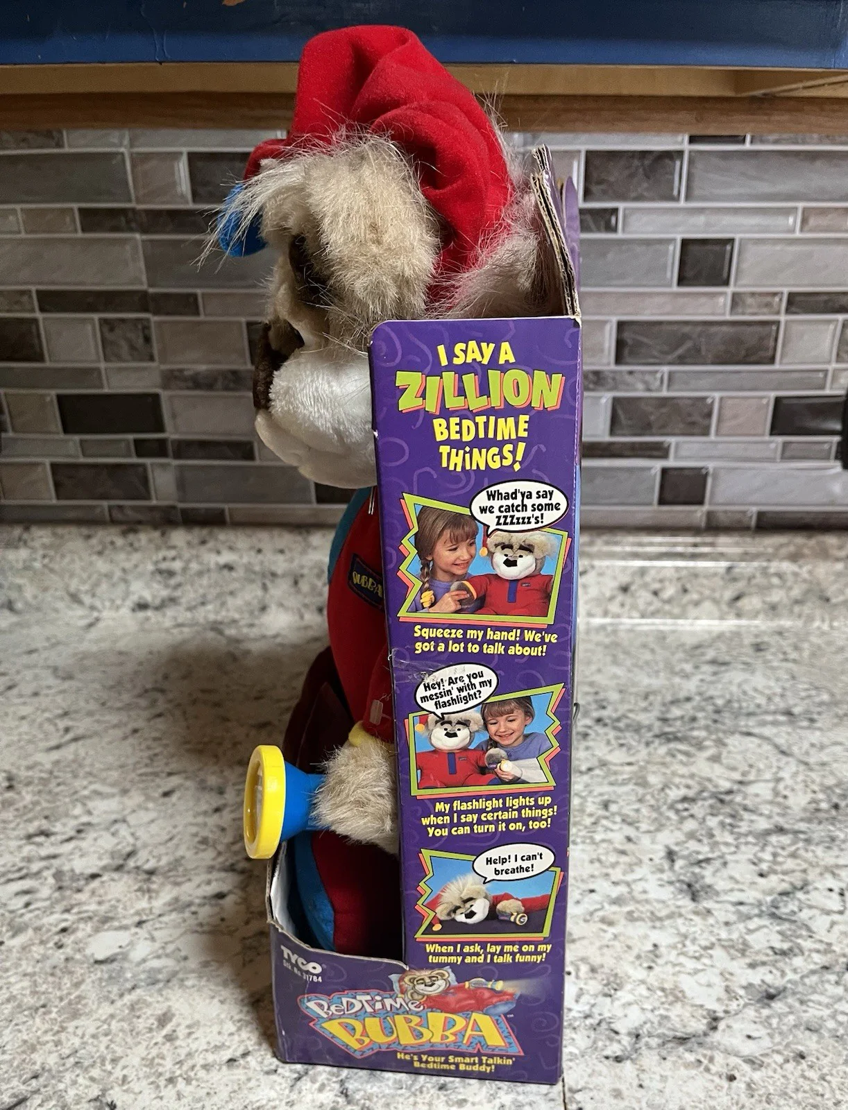 Tyco Bedtime Bubba Interactive Plush Toy with Flashlight - 1997 Edition - Image 4
