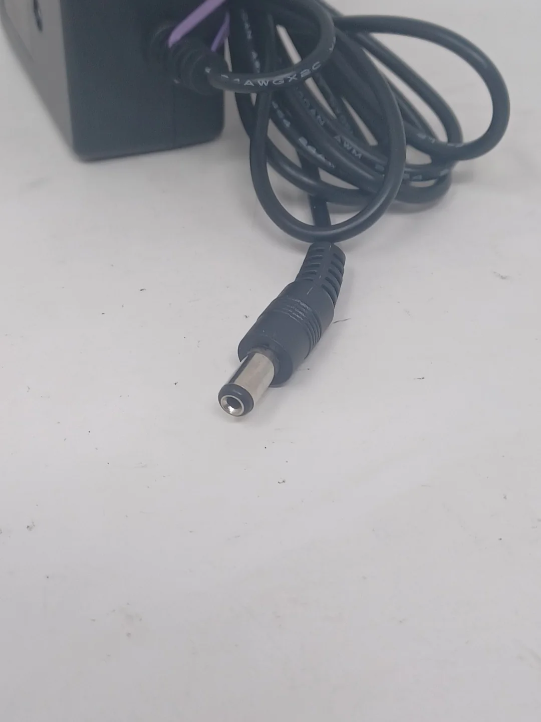 Universal 24V LKC 240050 E Battery Charger - Image 3