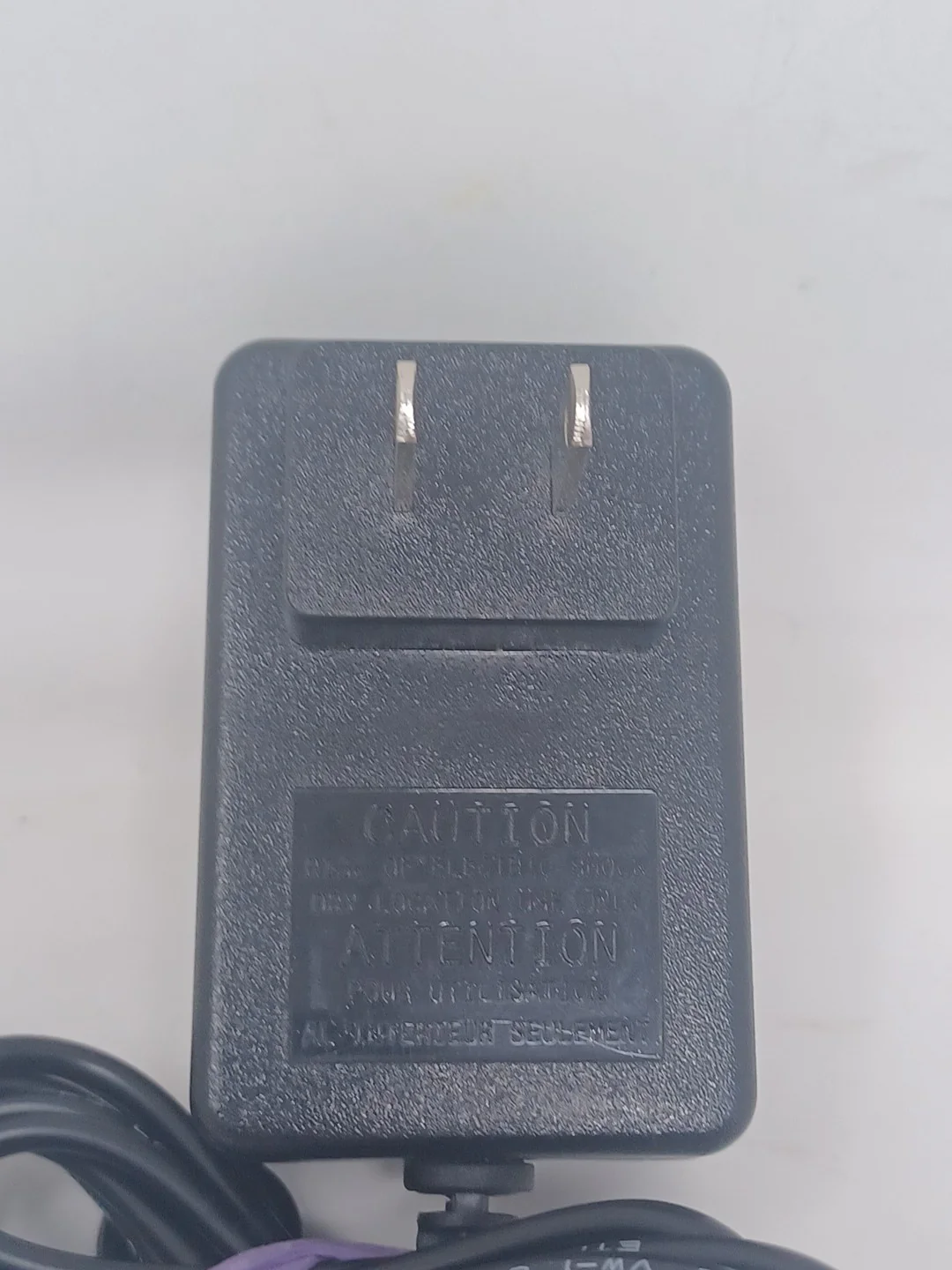 Universal 24V LKC 240050 E Battery Charger - Image 4