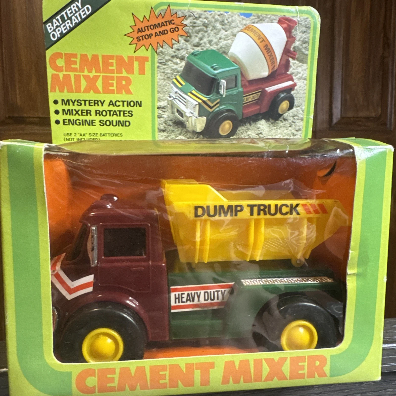 Retro 7-Inch Battery-Powered Bump and Go Dump Truck Toy from Hong Kong