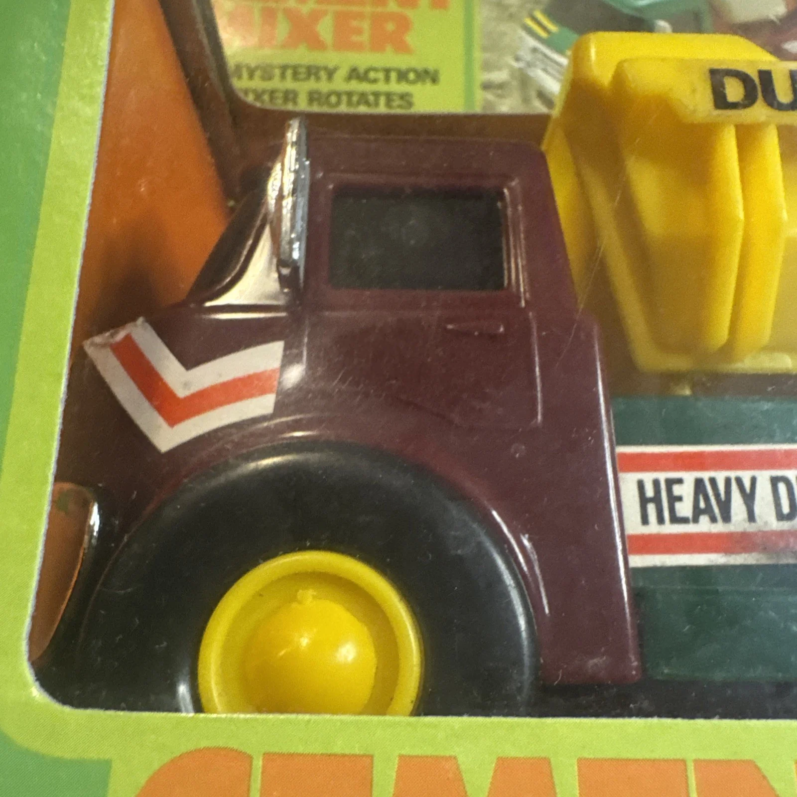 Retro 7-Inch Battery-Powered Bump and Go Dump Truck Toy from Hong Kong - Image 13