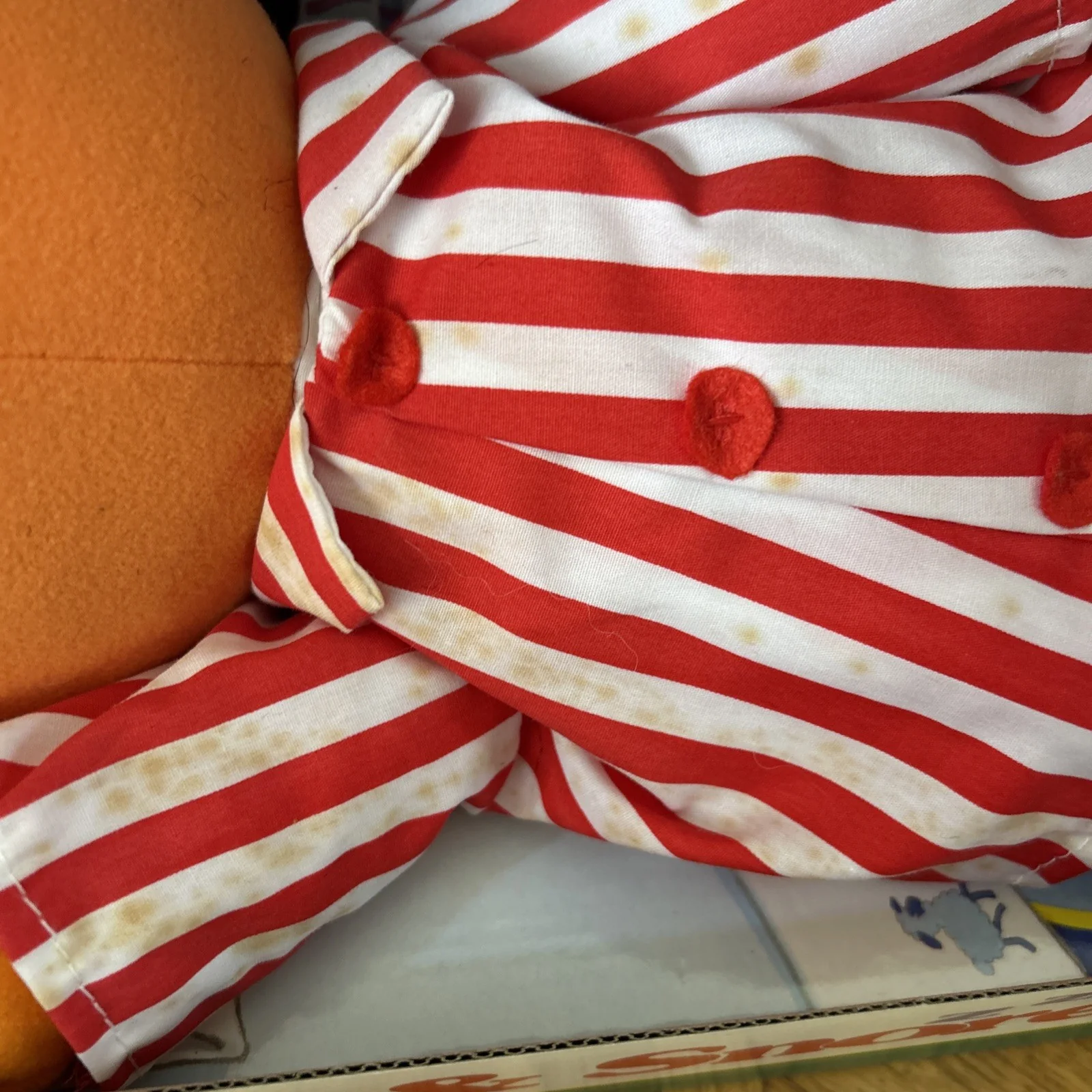 Retro Sing and Snore Ernie Plush Toy from Sesame Street 1996 by TYCO - Image 4