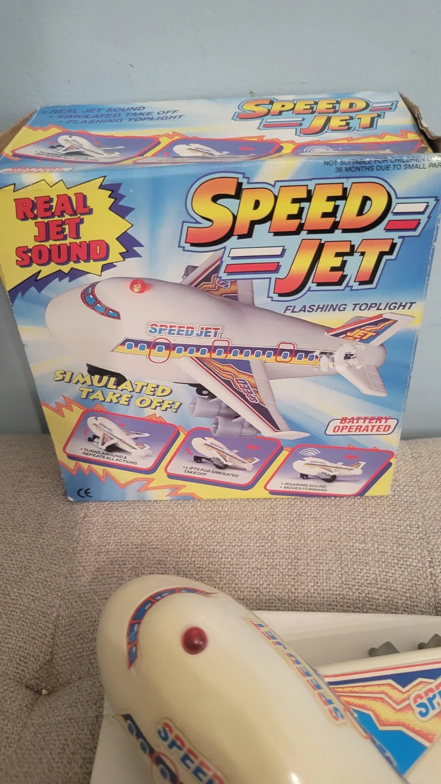 Retro Battery-Powered Jet Toy Airplane with Flashing Lights and Sound Effects - Image 5