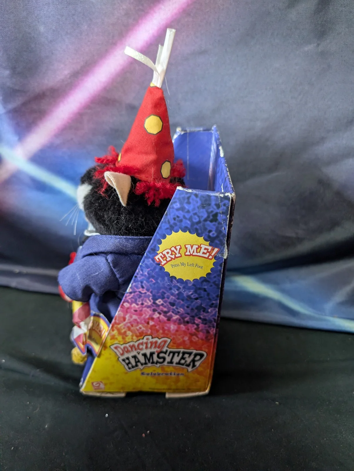 Gemmy 2002 Dancing Hamster Birthday Party "Celebration" Toy - Image 4