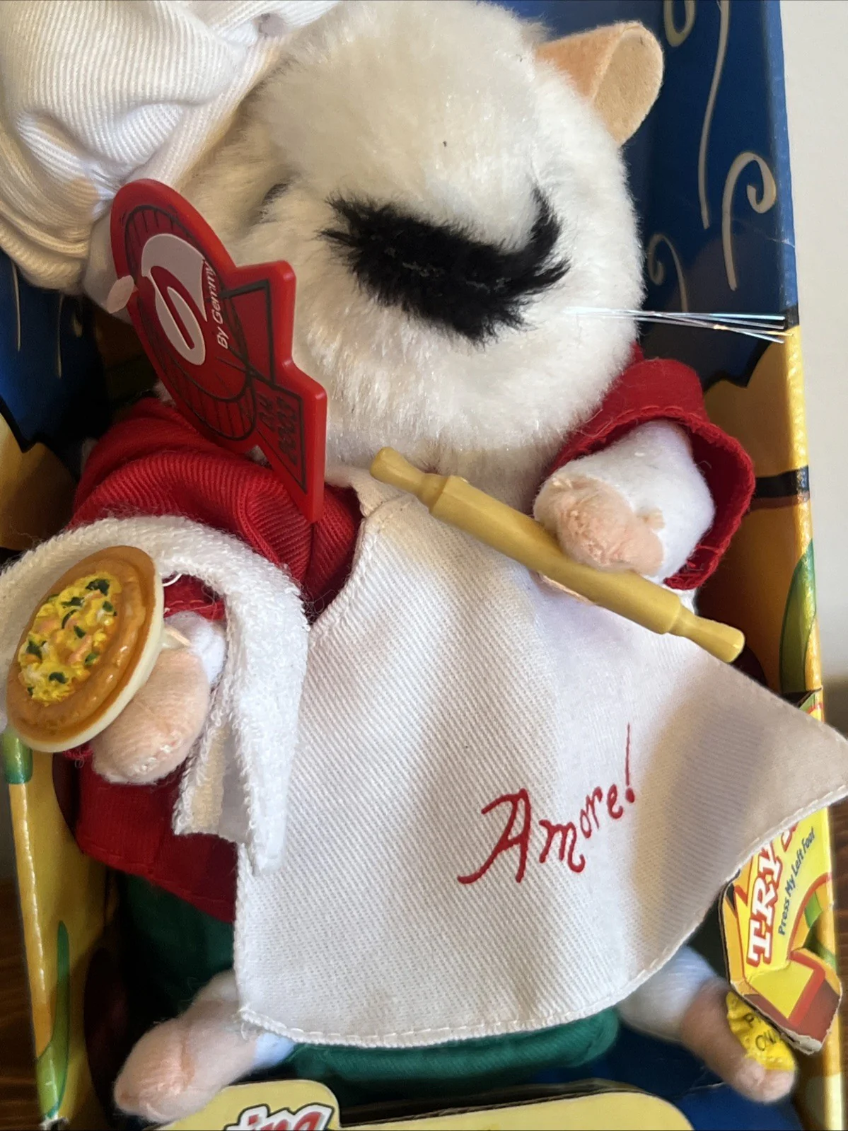Vintage Gemmy Hamster Singing and Dancing Luigi That's Amore 2002 Chef New In Package - Image 3