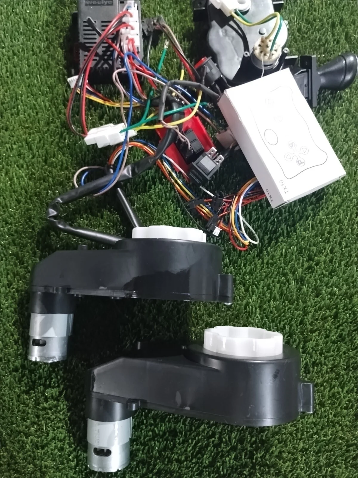 12V Kids Ride-On Car with DIY Modified Wiring and Remote Control Complete Set - Image 13